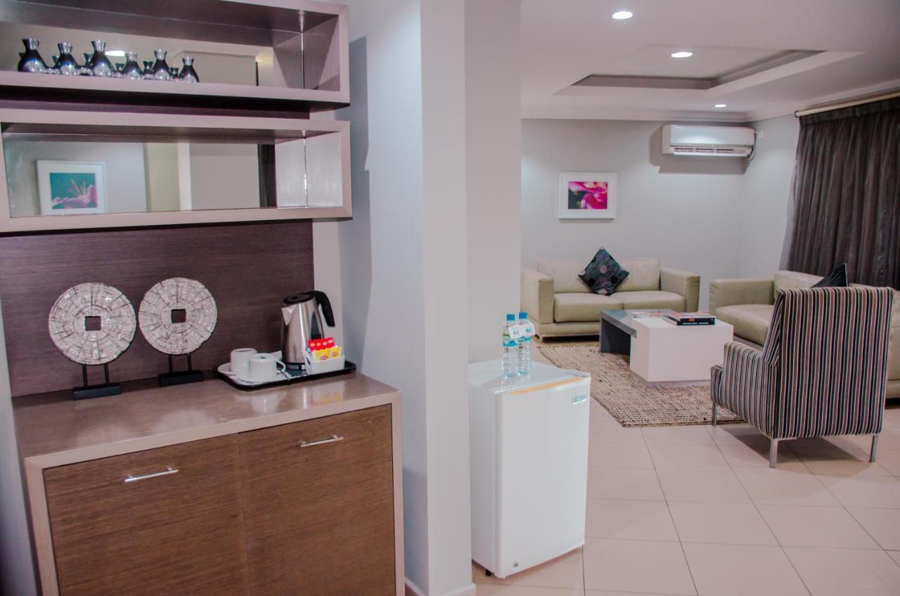 Hotel Milenio Nampula Buitenkant foto